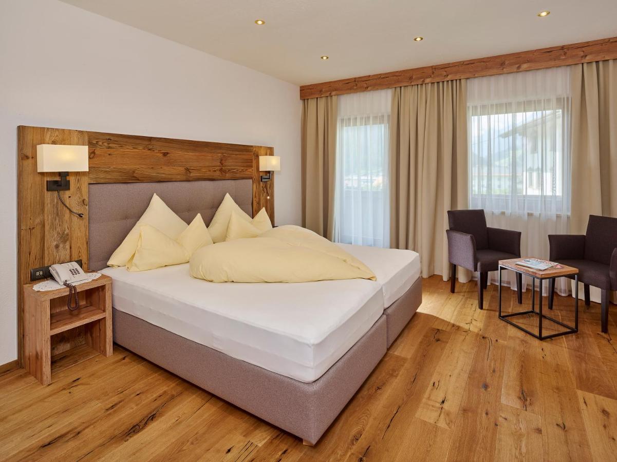 ניוסטיפט אים סטובאיטל Hotel Sonnhof מראה חיצוני תמונה