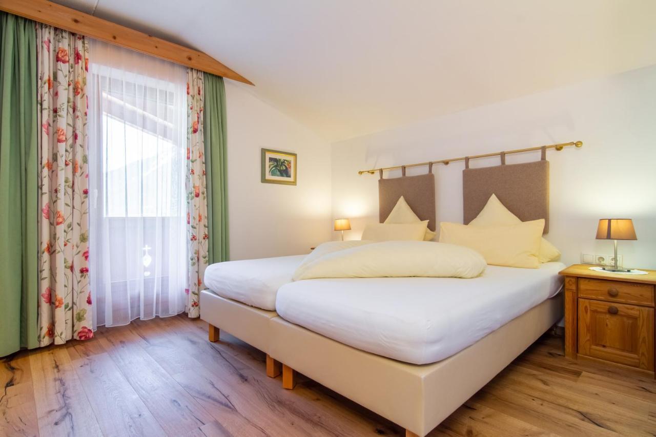 ניוסטיפט אים סטובאיטל Hotel Sonnhof מראה חיצוני תמונה