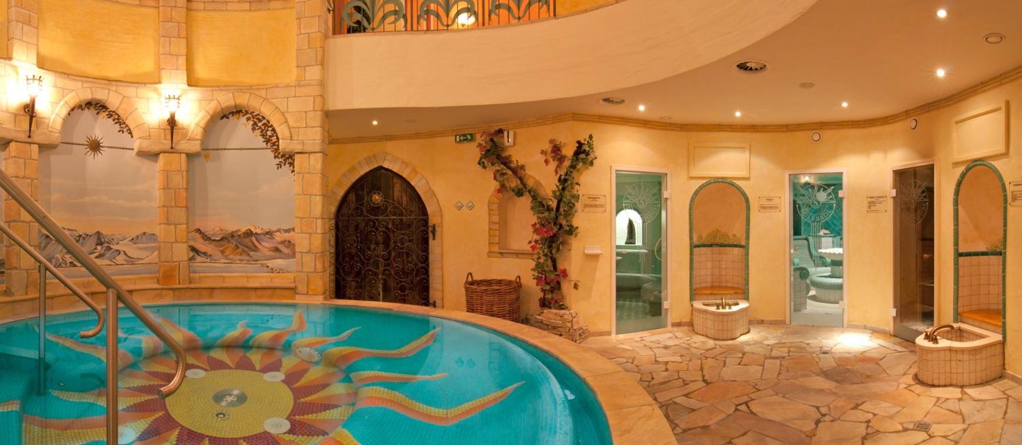 ניוסטיפט אים סטובאיטל Hotel Sonnhof מראה חיצוני תמונה