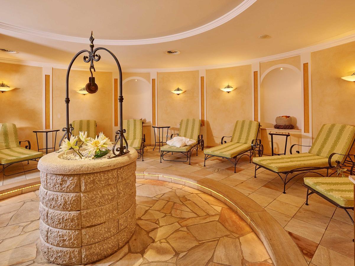 ניוסטיפט אים סטובאיטל Hotel Sonnhof מראה חיצוני תמונה